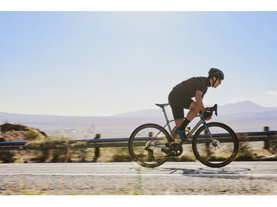 Giant TCR Advanced SL 1 click to zoom image