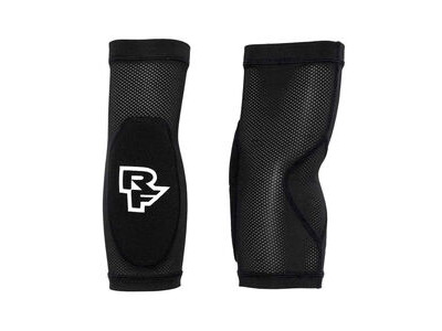 Race Face Charge Elbow Guard Stealth 2020